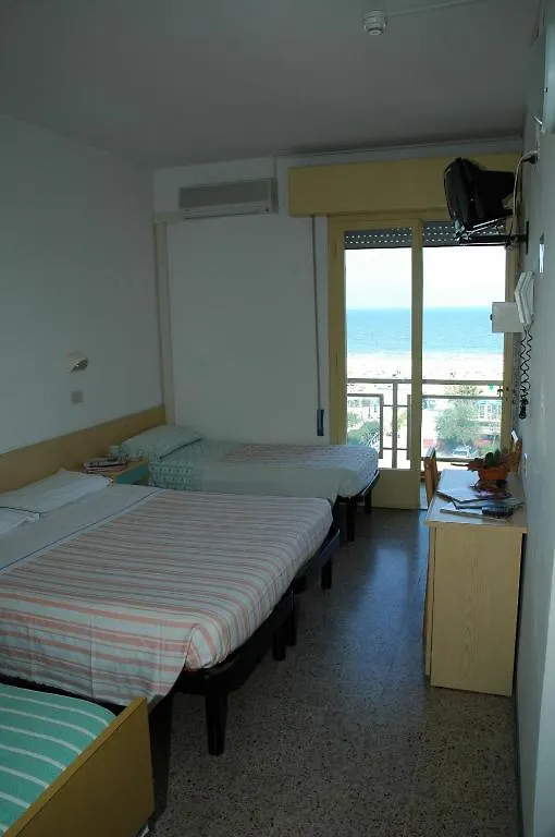 Hotel Camay Fogliano Marina 2*,  Italia