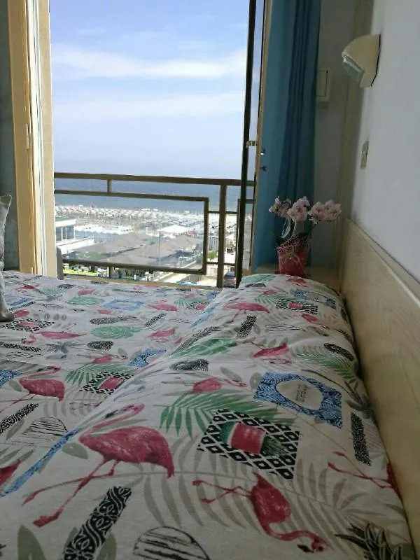 Hotel Camay Fogliano Marina 2*,